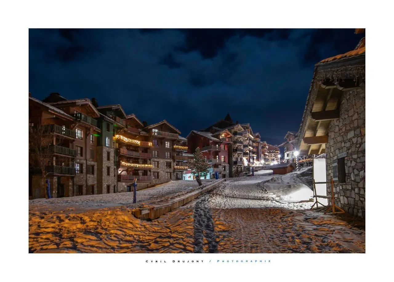 Arcs 1950 Appartement Luxe Type Chalet 5 A 7 Personnes Vue Imprenable Sur Le Montblanc Skis Aux Pieds Les Arcs  0*, Les Arcs (Savoie)